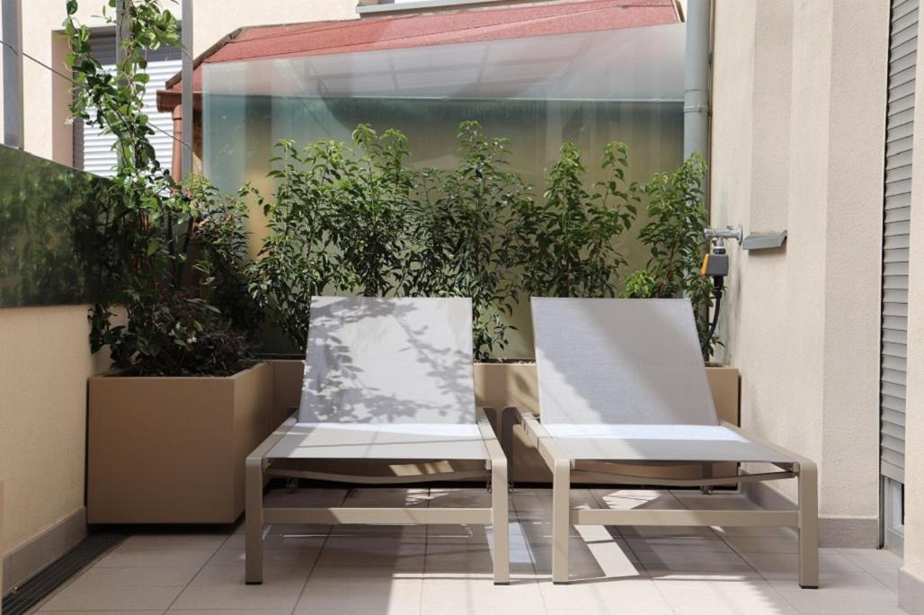 Ferienwohnung Mit Garage, Fahrradraum Und Sehr Grosser Sonnenverwoehnten Terrasse Lagundo Eksteriør billede