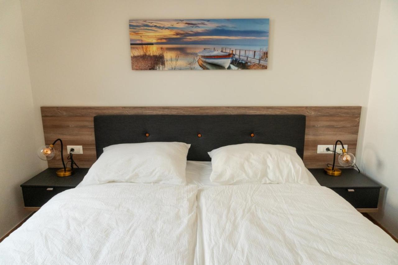 Ferienwohnung Mit Garage, Fahrradraum Und Sehr Grosser Sonnenverwoehnten Terrasse Lagundo Eksteriør billede