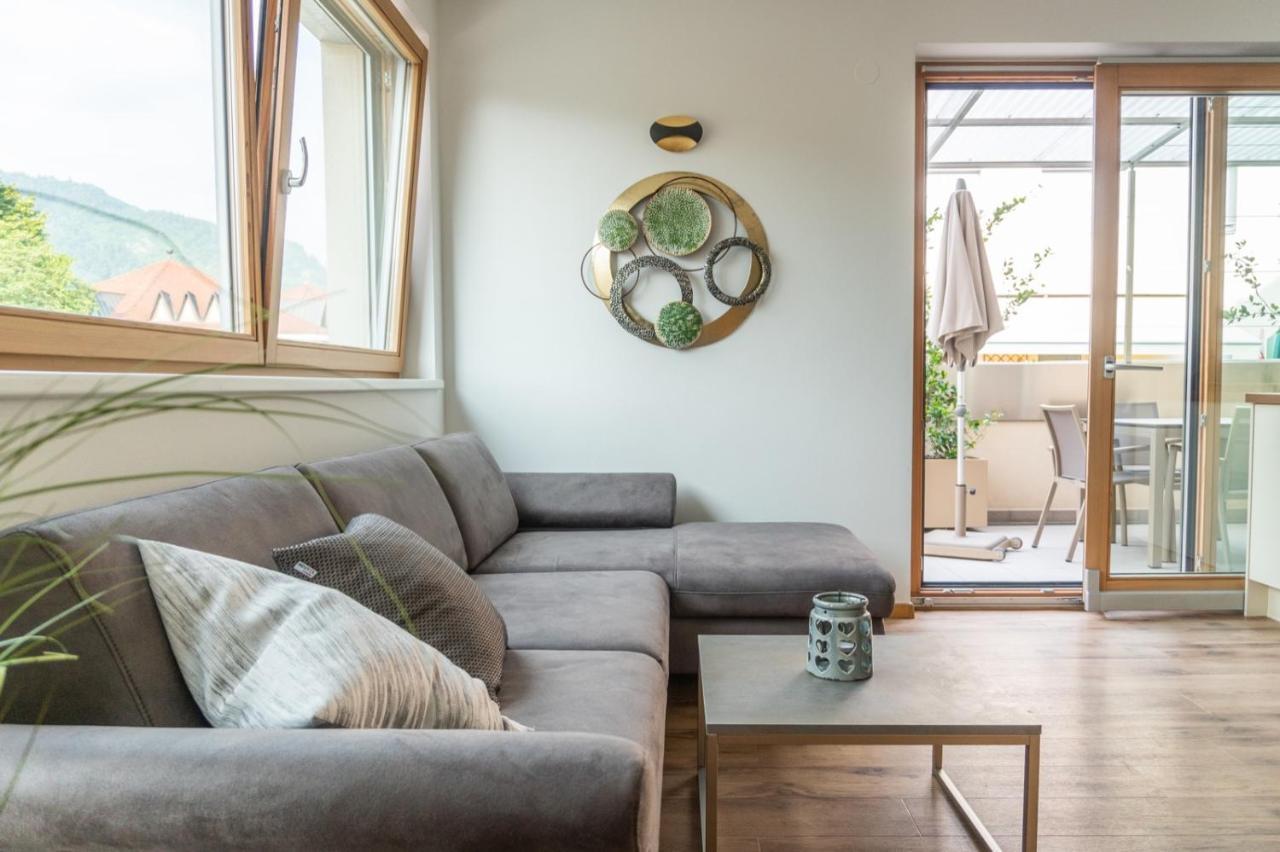 Ferienwohnung Mit Garage, Fahrradraum Und Sehr Grosser Sonnenverwoehnten Terrasse Lagundo Eksteriør billede
